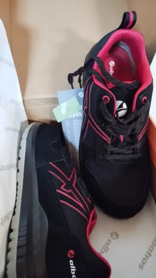 Zapatos de trabajo Albatros negros y rojos