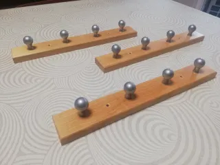 Lote de 5 Percheros Madera y Metal