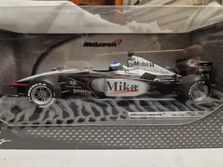 Mclaren MP-16 Mika Hakkinen Hot wheels 2001 Racing