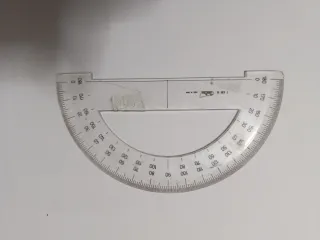 Set de geometría: escuadras, regla y transportador