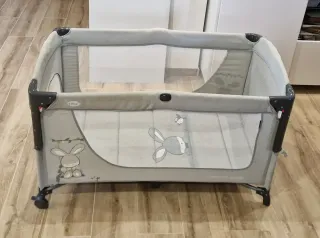 Cuna de viaje plegable