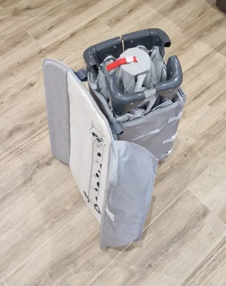 Cuna de viaje plegable