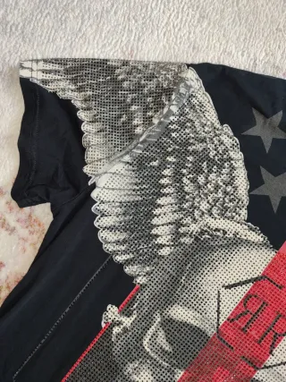 Camiseta Negra con Calavera y Alas,unisex