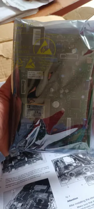 Placa Electrónica honeywell Caldera SM05802U