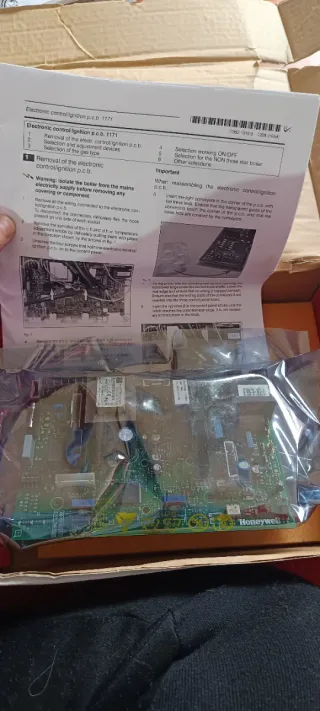 Placa Electrónica honeywell Caldera SM05802U