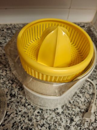 Exprimidor Taurus Citritaurus Centrifugo