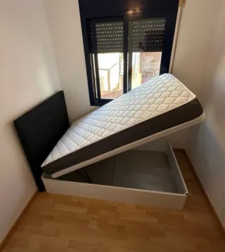 Canapé abatible con colchones viscoelástica