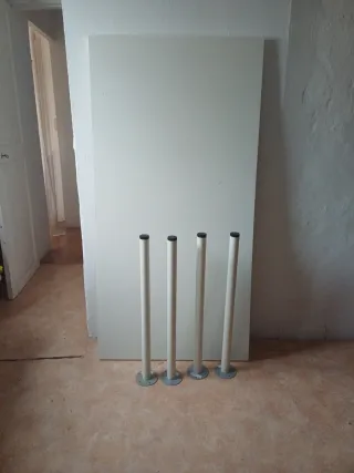 Mesa Ikea Blanca con Patas