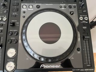 2 x Pioneer CDJ-2000 Nexus