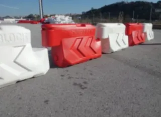 New jersey Barrera de plástico roja y blanca