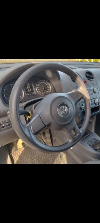 Volkswagen Caddy 2012