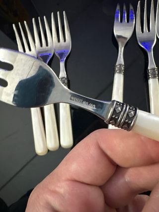 10 tenedores de postre nácar