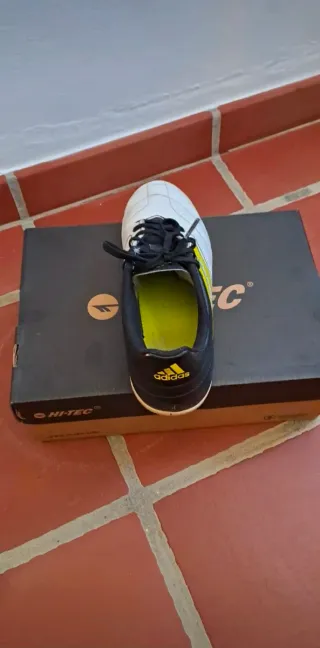 Ténis de Futsal Adidas