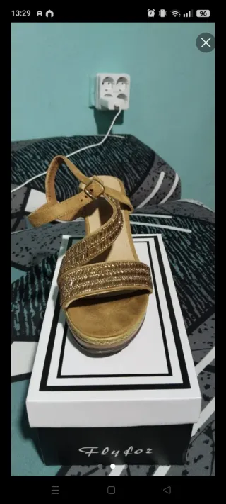 Sandalias talla 38 y Zapatos Talla 37