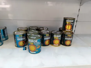 Estanterías de tienda metálicas