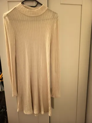 Vestido de punto color marfil