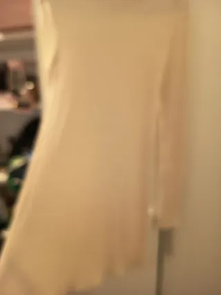 Vestido de punto color marfil