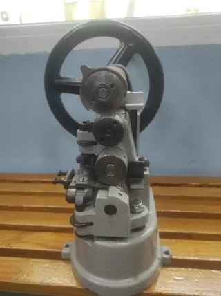 Cortadora y biseladora zapatero