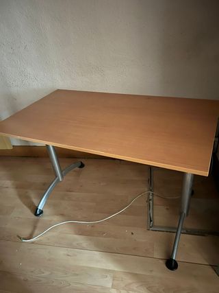 Muebles de madera para oficina y varios