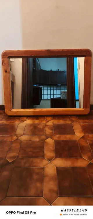 Specchio con cornice in legno massello