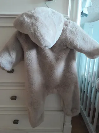 Buzo efecto pelo bebé 3-6 meses