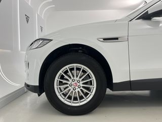 Jaguar F-Pace 2.0i4D Pure RWD 163cv Manual