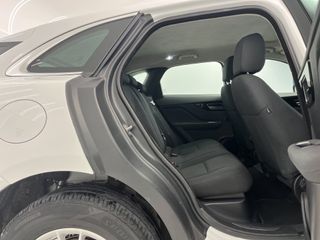 Jaguar F-Pace 2.0i4D Pure RWD 163cv Manual