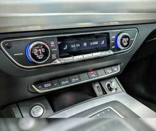 AUDI Q5 Black line 40 TDI quattro S tronic 2020