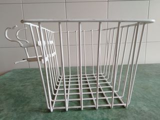 Cesta metálica para manillar de bicicleta