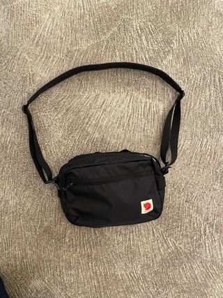 Bolso bandolera Fjällräven High Coast negro