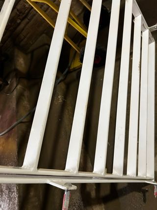 Reja abatible para ventana