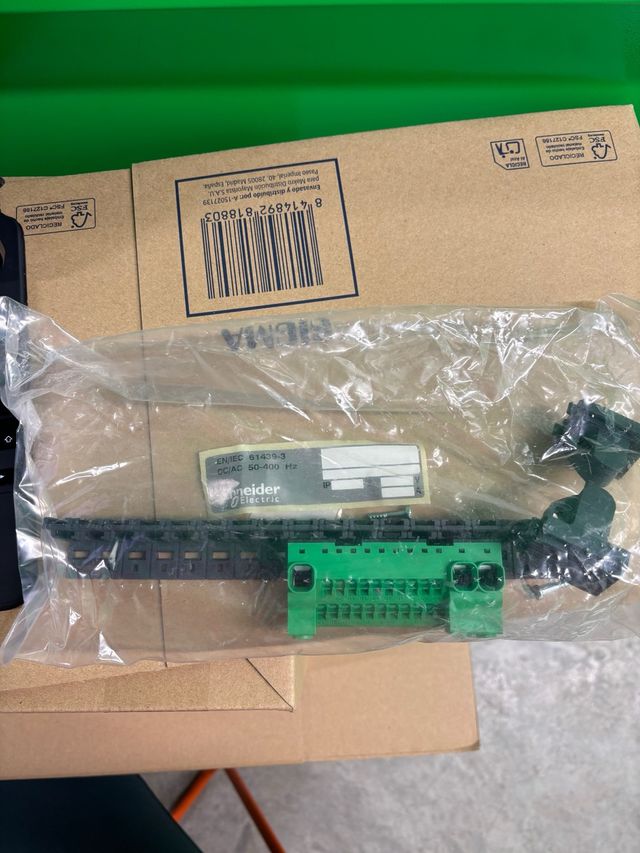 Bloque Terminal Tierra Schneider 28p 18 módulos