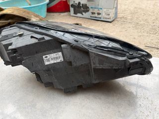 Faro delantero derecho Ford Puma original