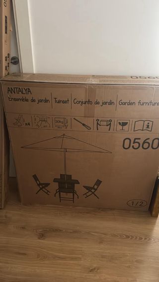 Comedor Antalya con toldo y 4 sillas