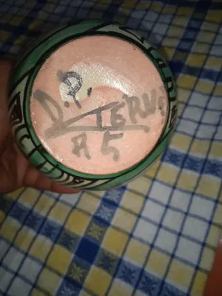 Jarrón decorativo de cerámica