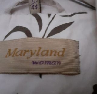 Gabardina corta crema de lino y algodón