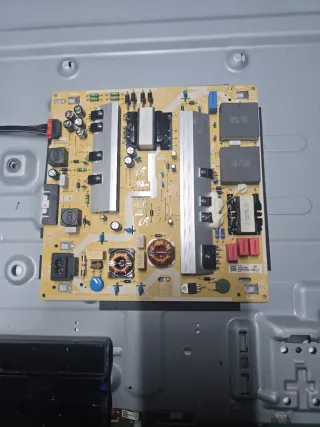 Samsung QE65Q75TAT TV 65 pulgadas para piezas