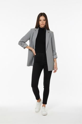 Americana gris y negra