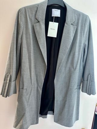 Americana gris y negra