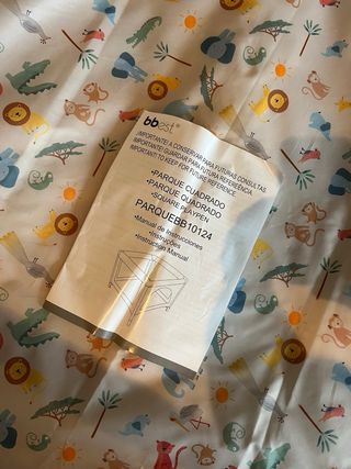 Parque infantil con animales