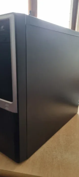 Pc Escritorio (Sin disco duro o para piezas, leer)