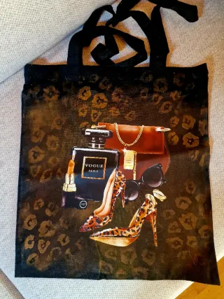 Bolso Tote Negro Estampado Animal Print