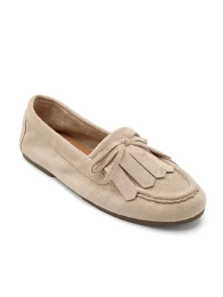 Mocasines beige con flecos