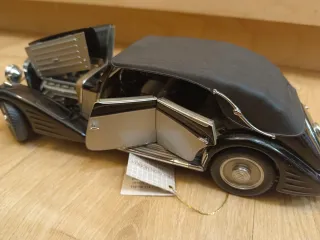 Maybach Zeppel Coche Fundición