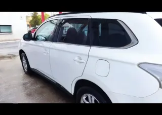 Mitsubishi Outlander 2013