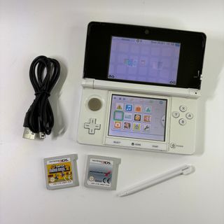 nintendo 3ds bianco con 2 giochi e accessori