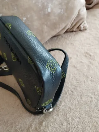 Bolso Bimba y Lola Piel Logo LB Fluor 18x11x3.