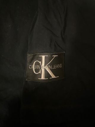 T-shirt Calvin Klein nera con logo