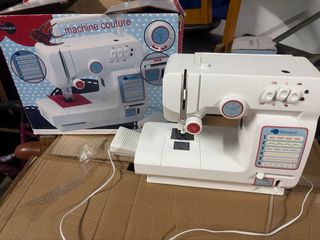 Máquina de coser infantil ItsImagical