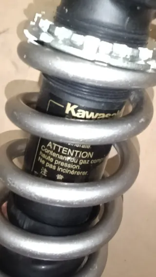 Suspensión Trasera Kawasaki